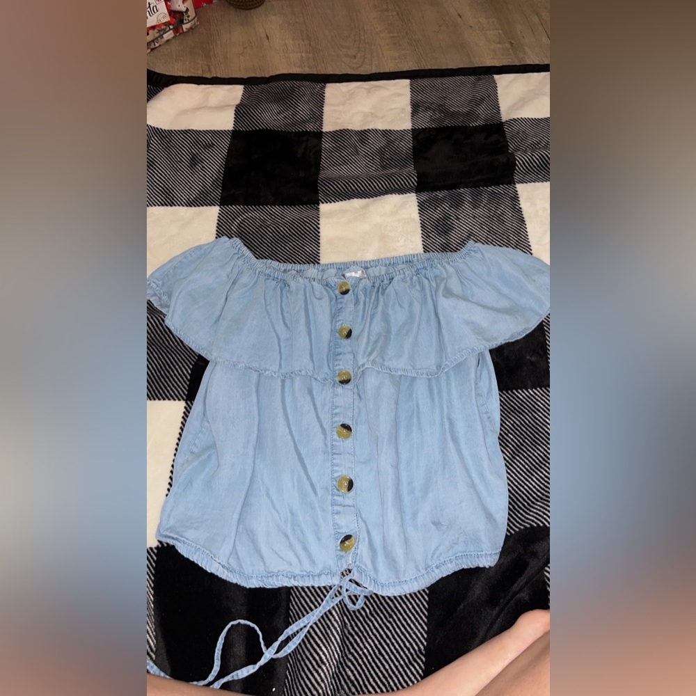 Blue off the shoulder crop top!
